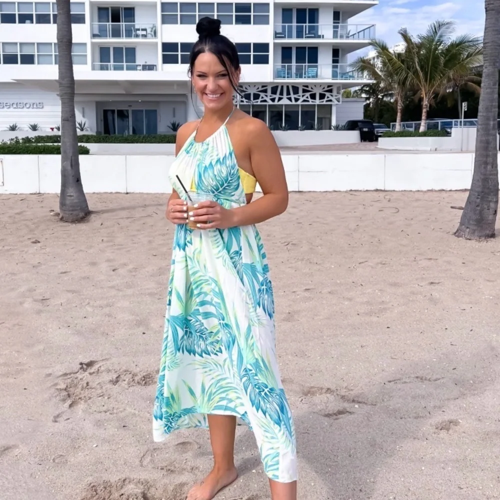 Cupshe Tropical Halter Maxi Dress - Picture 2 of 7